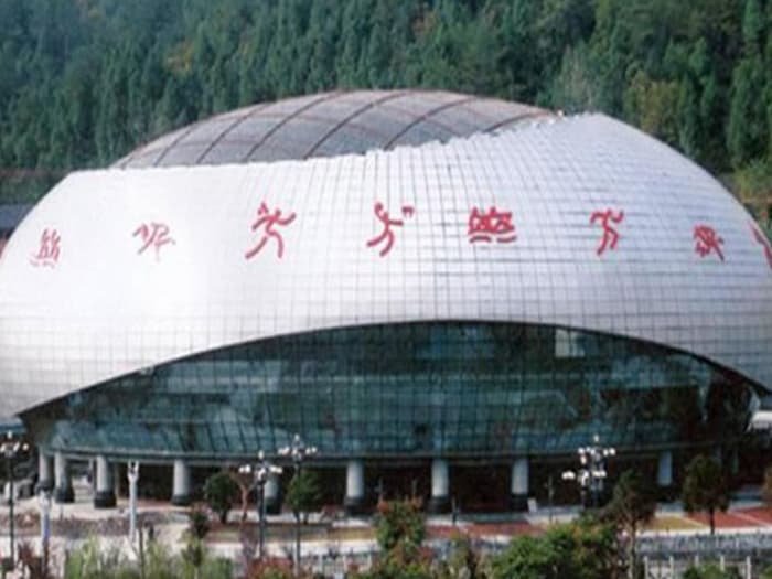 邯郸体育中心球形网架加工安装